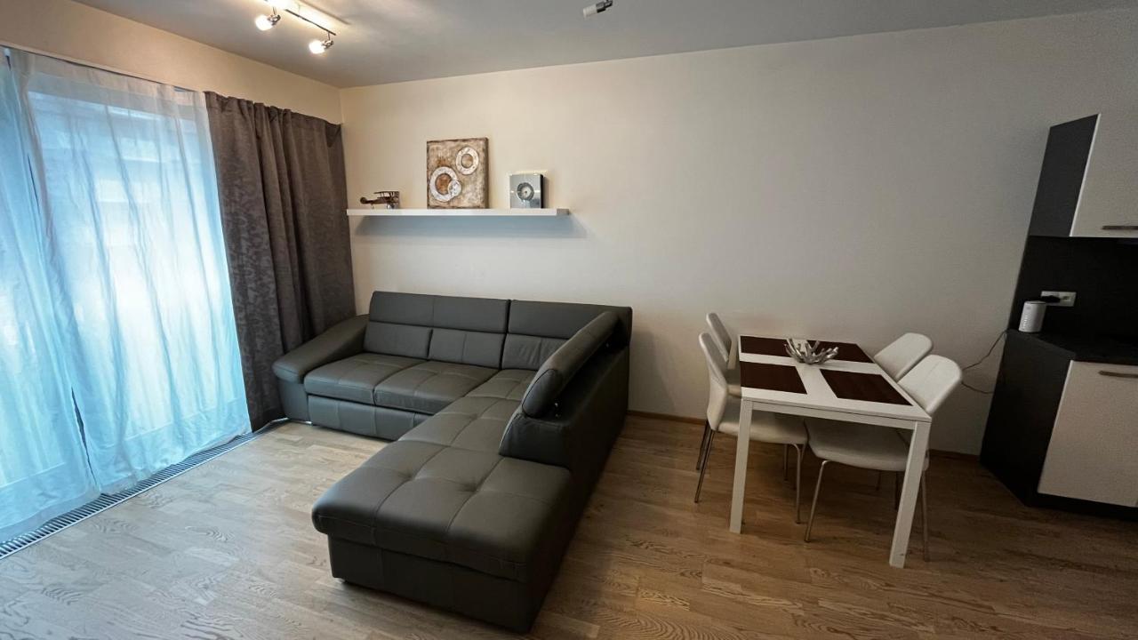 Residence Garden Tower - 8 Min Do Centra, Garaz Πράγα Εξωτερικό φωτογραφία